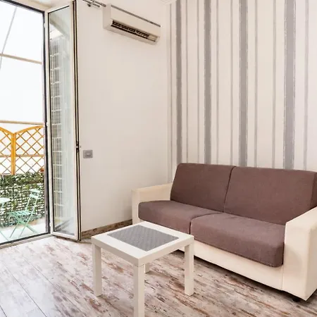 Elegantis Campo Marzio With Terrace - Elegance Near Spanish Steps Trevi And Pantheon Apartamento Roma