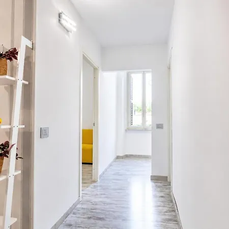 Elegantis Campo Marzio With Terrace - Elegance Near Spanish Steps Trevi And Pantheon