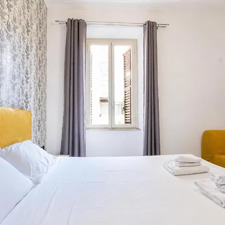 Appartamento Elegantis Campo Marzio With Terrace - Elegance Near Spanish Steps Trevi And Pantheon